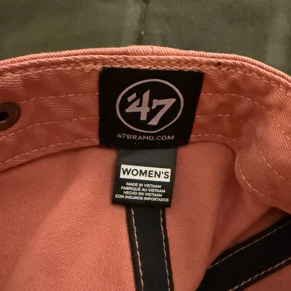 47 Clean Up Atlanta Braves Dad Hat Sedona Pink Limited Edition Adjustable NWOT - Picture 6 of 6